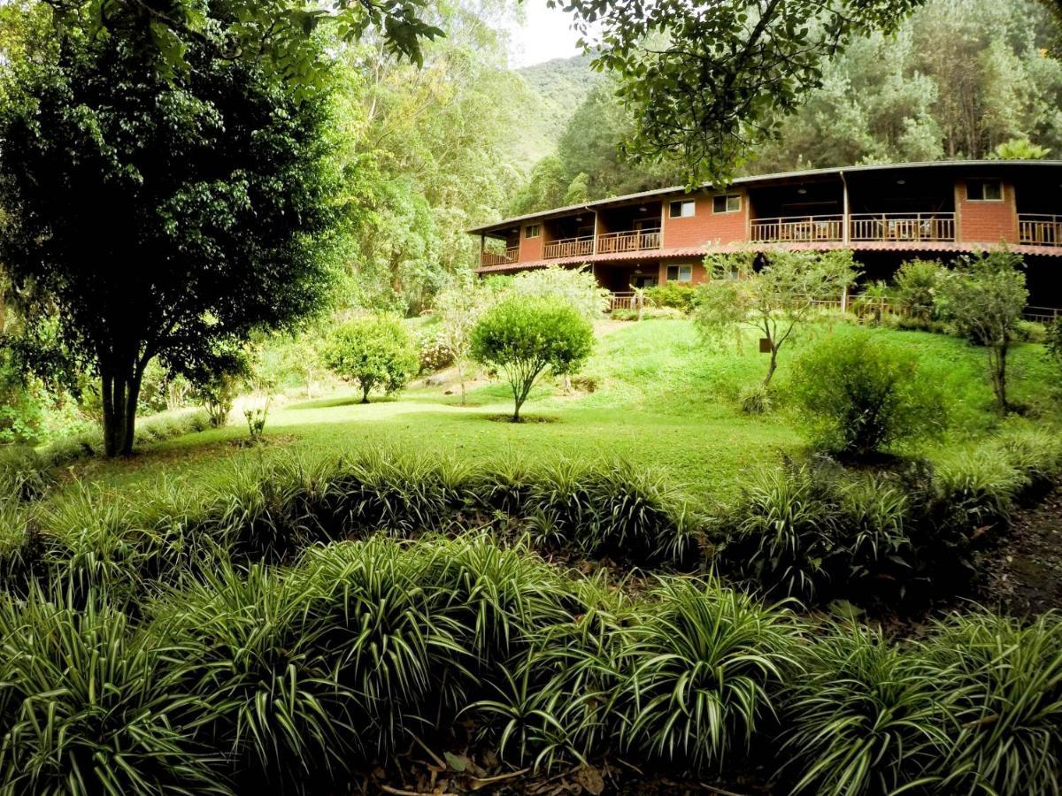 Mama Tungu Hostel Baños Exterior foto